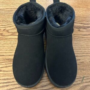 NWOB-Sports Best Fashion Black Mini Boots 39